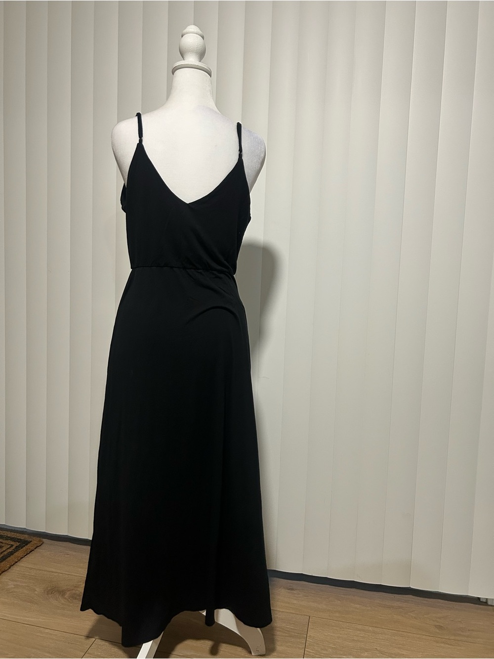 Lulu's Black V-Neck Maxi Dress with Double Front Slits - Picture 6 of 9